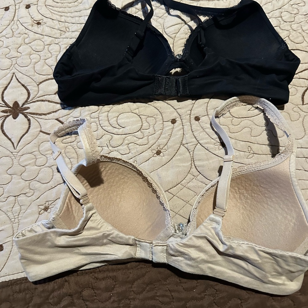 Victoria's Secret Black and Cream Bras